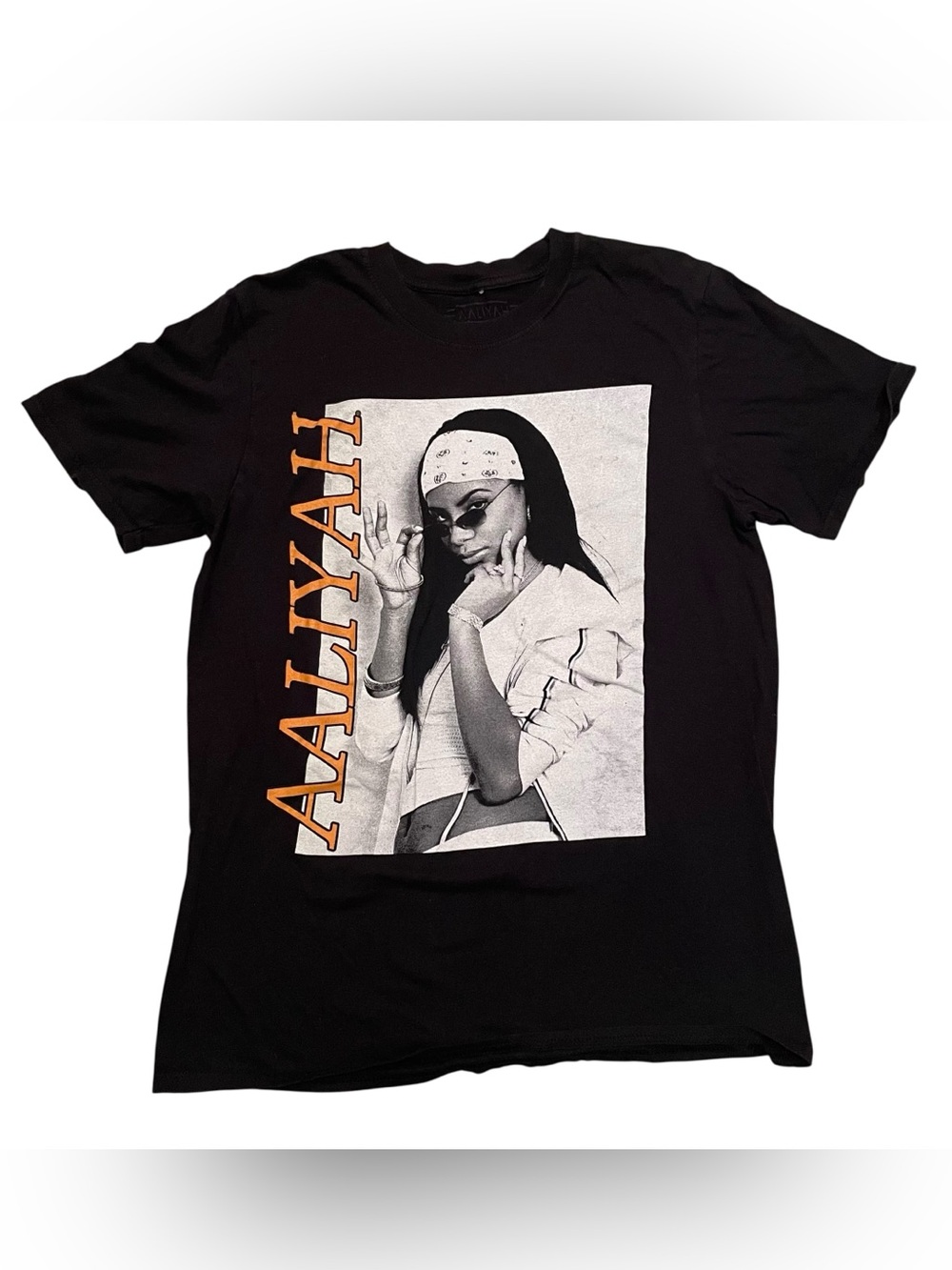 Aaliyah Women’s T-Shirt Size M